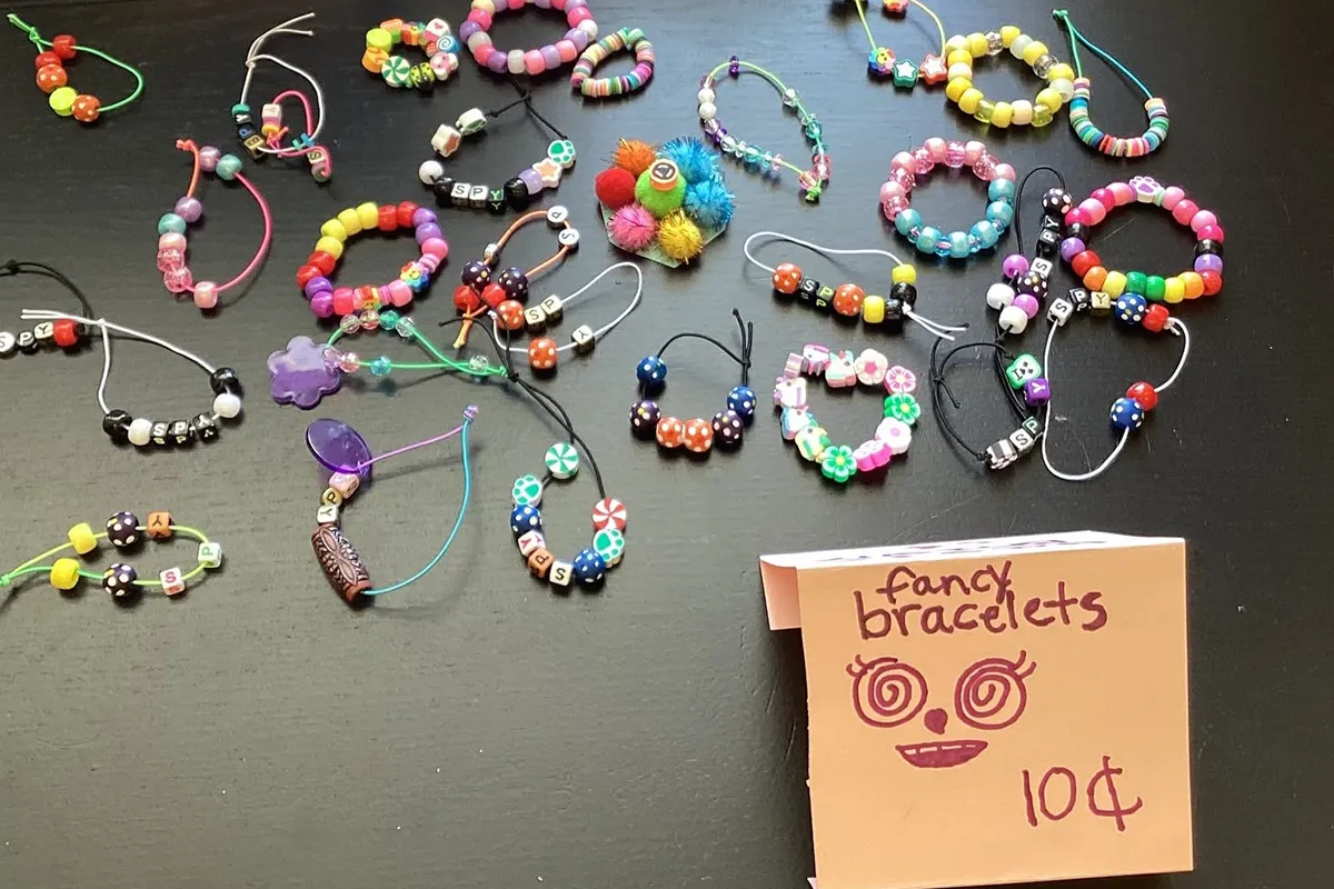 summit-school-student-bracelet-enrichment-project Colorful bracelets created by Summit School students during an enrichment activity.